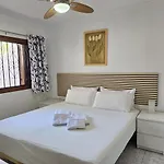 Apartament Victoria Court 2 Sunset Pool